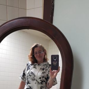 Meet your Posher, Malia